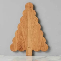 Acacia Wood Large Scalloped Tree Cutting Board
