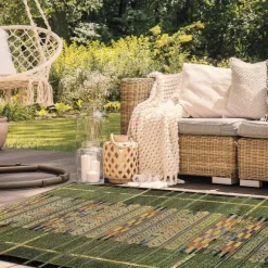 Indoor/ Outdoor Marina Tribal Stripe Green Rug, 5' x 7'