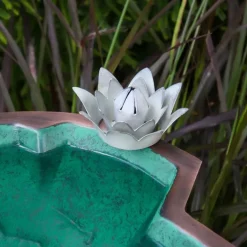 Metal Lily Pad Birdbath with Garden Stake