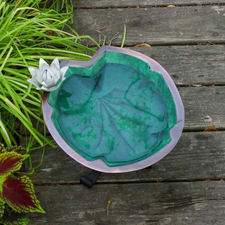 Metal Lily Pad Birdbath with Tripod Stand