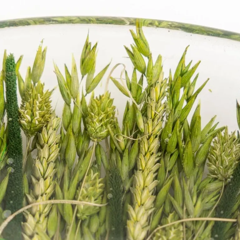 Oval Grassy Meadow Centerpiece