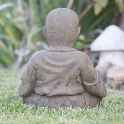 Reading Shaolin Monk Statue