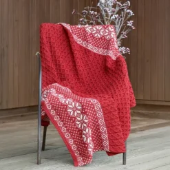 Red Merino Wool Jacquard Throw with Snowflake Pattern, 40