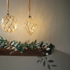 Rustic Iron and Foil Leaves Garland