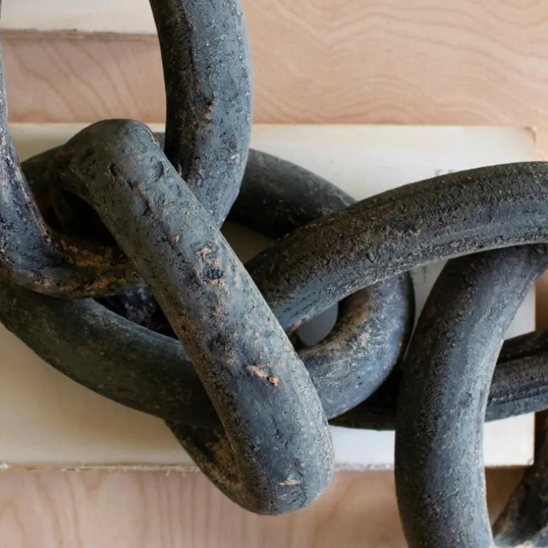 Sculpted Gray Clay Chain